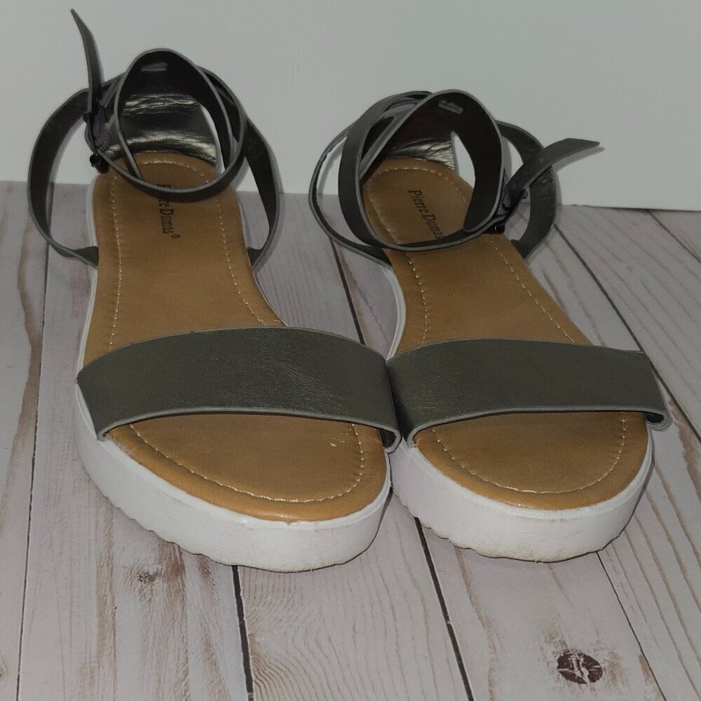 Pierre Dumas flat sandals with ankle strap/closure size 9